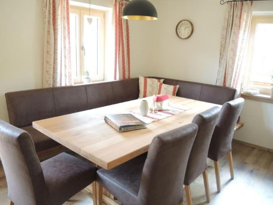 Ferienwohnung Ochsenhorn In Lofer 100 M² / 4-8 P. ภายนอก รูปภาพ